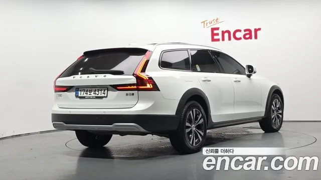 Volvo V90, 2025 — фото автомобиля из Кореи