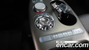 Genesis GV60, 2022 — миниатюра 12