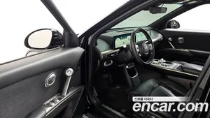 Genesis GV60, 2022 — миниатюра 13