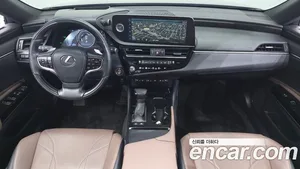 Lexus ES, 2023 — миниатюра 10