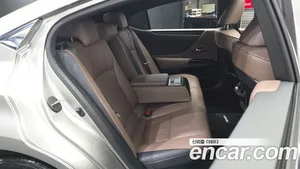 Lexus ES, 2023 — миниатюра 18