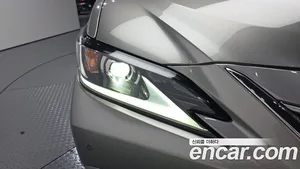 Lexus ES, 2023 — миниатюра 8