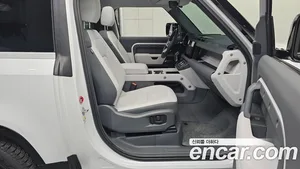 Land Rover Defender, 2025 — миниатюра 11