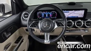 Mercedes-Benz GLB-Class, 2024 — миниатюра 14