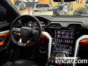 Lamborghini Urus, 2024 — миниатюра 10