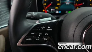 Mercedes-Benz E-Class, 2023 — миниатюра 16