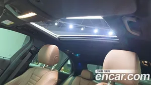 Mercedes-Benz E-Class, 2023 — миниатюра 17