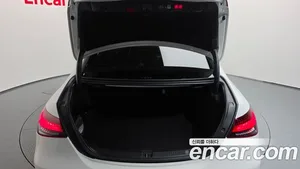 Mercedes-Benz E-Class, 2023 — миниатюра 19