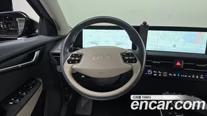 Kia EV6, 2023 — миниатюра 17