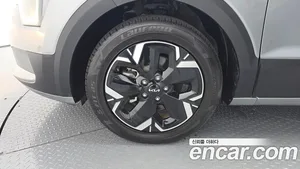 Kia Niro, 2023 — миниатюра 5