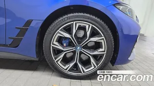 BMW i4, 2023 — миниатюра 6