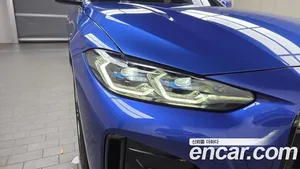 BMW i4, 2023 — миниатюра 7