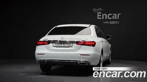 Mercedes-Benz E-Class, 2022 — миниатюра 3