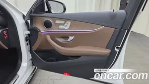 Mercedes-Benz E-Class, 2022 — миниатюра 13