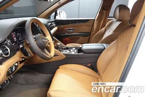 Bentley Bentayga, 2022 — миниатюра 10