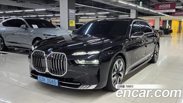 BMW i7, 2023 — фото автомобиля из Кореи