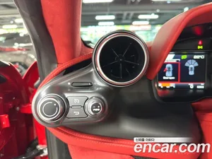 Ferrari F8, 2021 — миниатюра 10