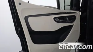 Mercedes-Benz Sprinter, 2023 — миниатюра 14
