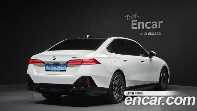 BMW i5, 2025 — фото автомобиля из Кореи