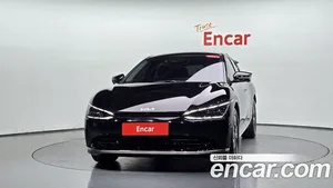 Kia EV6, 2023 — миниатюра 2