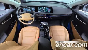 Kia EV6, 2023 — миниатюра 9
