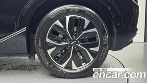 Kia EV6, 2023 — миниатюра 6