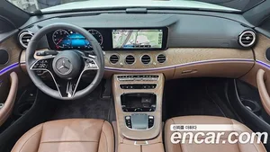 Mercedes-Benz E-Class, 2023 — миниатюра 10
