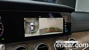 Mercedes-Benz E-Class, 2023 — миниатюра 21