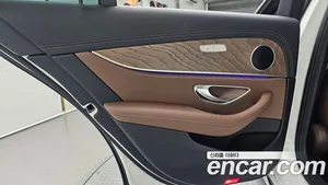 Mercedes-Benz E-Class, 2023 — миниатюра 15