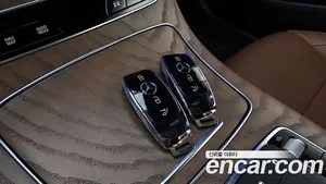 Mercedes-Benz E-Class, 2023 — миниатюра 31