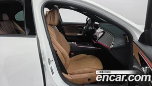 Mercedes-Benz E-Class, 2025 — миниатюра 12