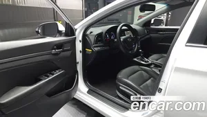 Hyundai Avante, 2017 — миниатюра 10
