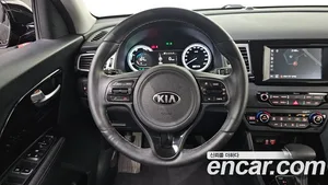 Kia Niro, 2017 — миниатюра 19