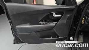 Kia Niro, 2017 — миниатюра 14