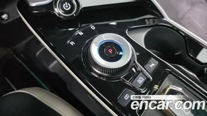 Kia EV6, 2023 — миниатюра 12
