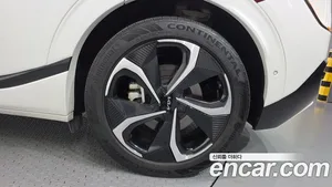 Kia EV6, 2023 — миниатюра 7