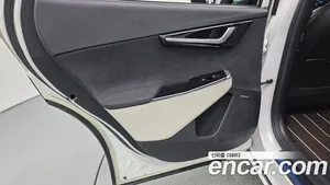 Kia EV6, 2023 — миниатюра 15