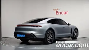 Porsche Taycan, 2025 — миниатюра 2
