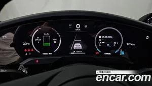 Porsche Taycan, 2025 — миниатюра 8