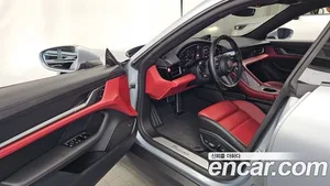 Porsche Taycan, 2025 — миниатюра 10