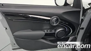 Mini Cooper, 2022 — миниатюра 19