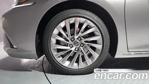 Lexus ES, 2025 — миниатюра 5