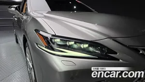 Lexus ES, 2025 — миниатюра 8