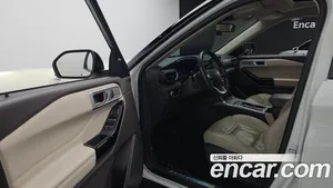 Ford Explorer, 2021 — миниатюра 10
