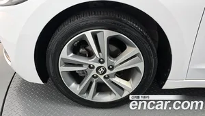 Hyundai Avante, 2017 — миниатюра 5