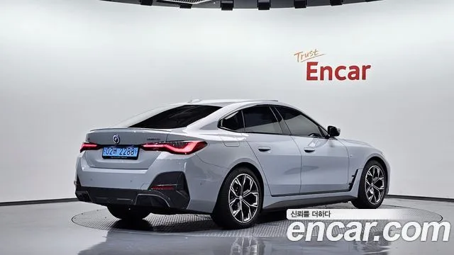 BMW i4, 2023 — фото автомобиля из Кореи