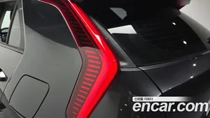 Kia Niro, 2022 — миниатюра 9