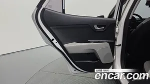 Kia Stonic, 2018 — миниатюра 15