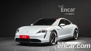 Porsche Taycan, 2023 — миниатюра 1