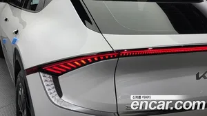 Kia EV6, 2024 — миниатюра 9
